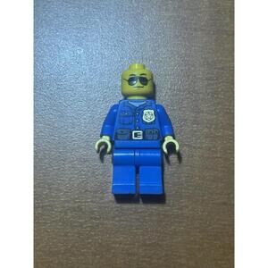 LEGO City Minifig cty0465 City Police Officer - Light Wear